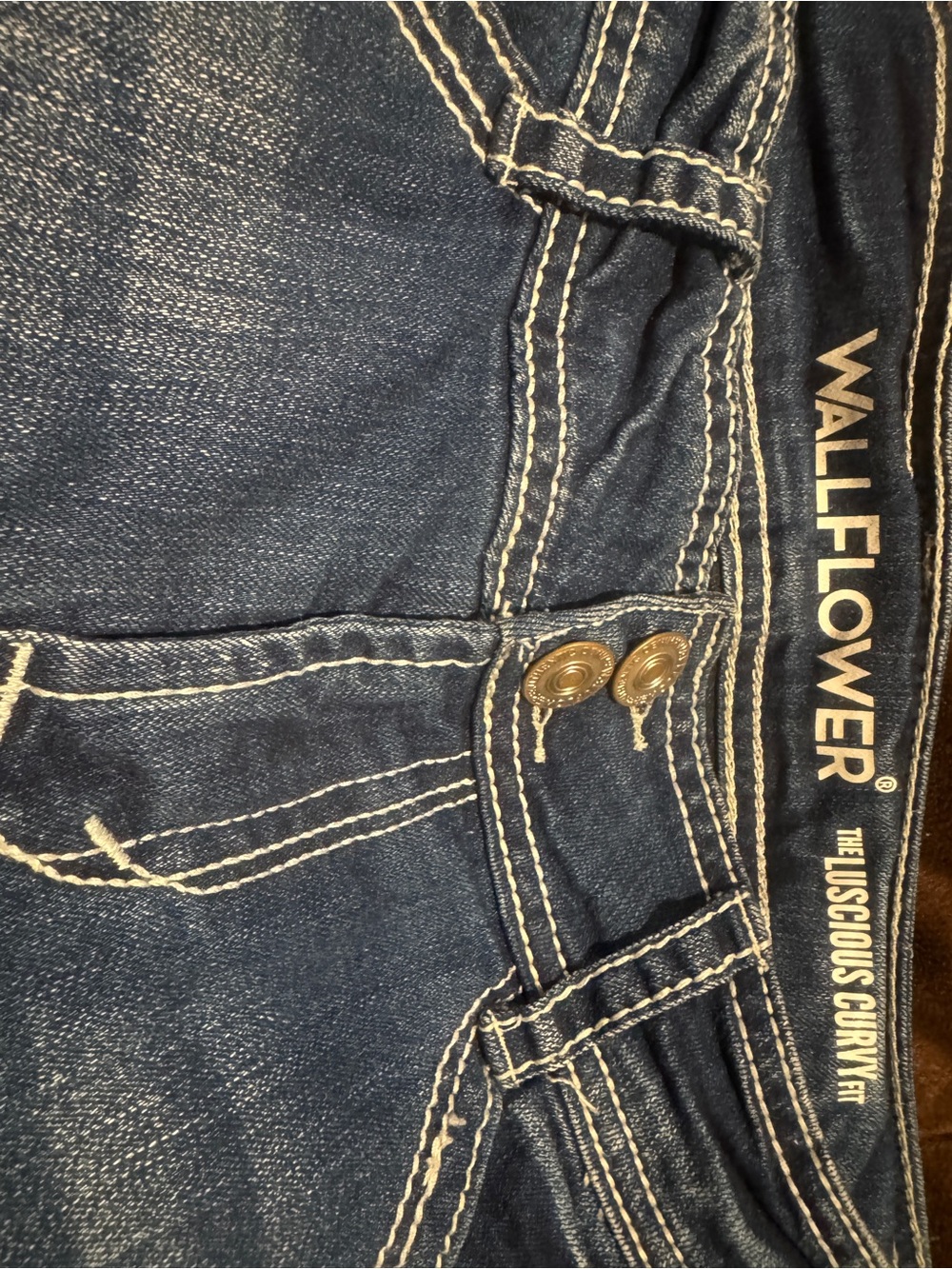 Wallflower Women's Dark Indigo Skinny Jeans - Picture 3 of 4